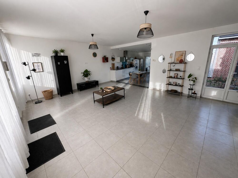 Vente Maison Maison avec dépendance 6 pièces Hangest-en-santerre