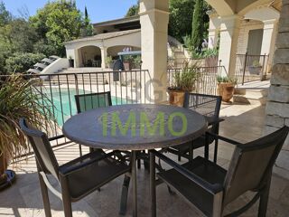  Maison à vendre 7 pièces 215 m²