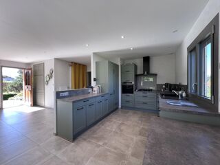  Maison  vendre 6 pices 140 m