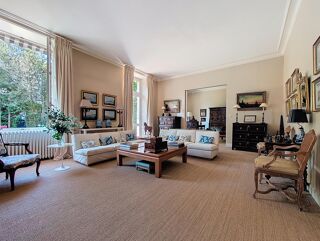  Maison  vendre 10 pices 326 m