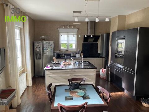   Villa 8 pi�ces Maison - 8 pi�ce(s) - 180 m�