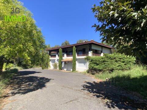   Maison 10 pièces Maison - 10 pièce(s) - 312 m²