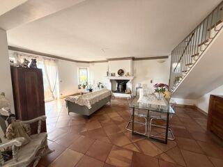  Maison � vendre 8 pi�ces 175 m�
