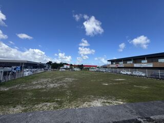  Terrain à louer 1761 m²