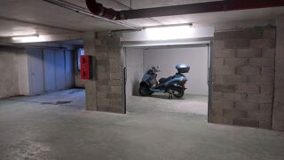  Parking / Garage à louer 19 m²
