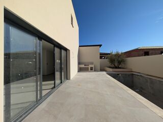  Maison 5 pi�ces 130 m� P�zenas