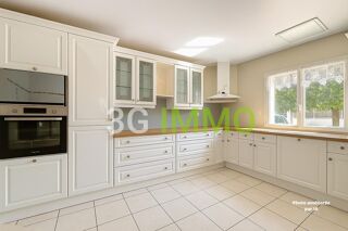  Maison � vendre 9 pi�ces 218 m�