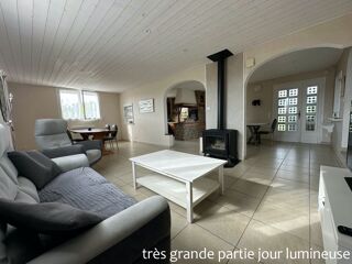  Maison  vendre 7 pices 