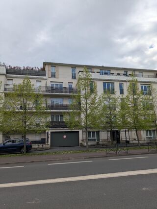  Parking / Garage � vendre 180 m�