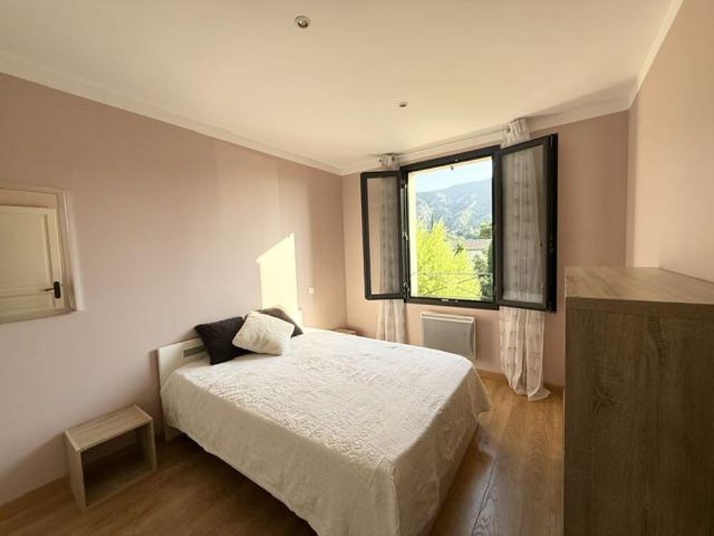 à vendre  Maison Maubec (84660)