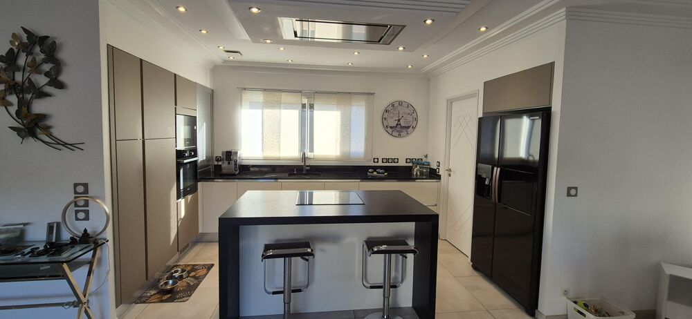 à vendre  Maison Roquebrune-sur-Argens (83520)