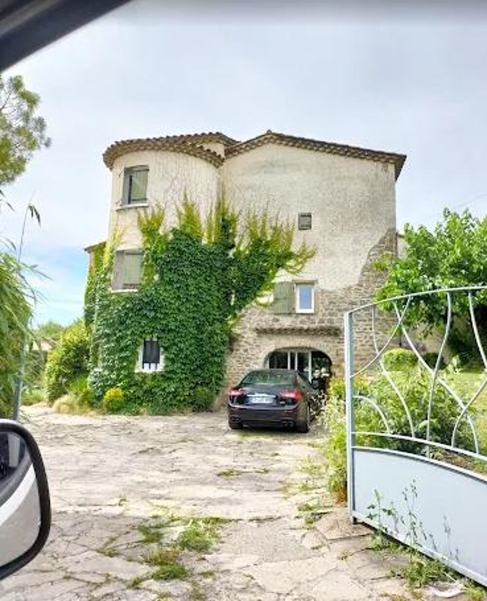 Propriété 11 pièces