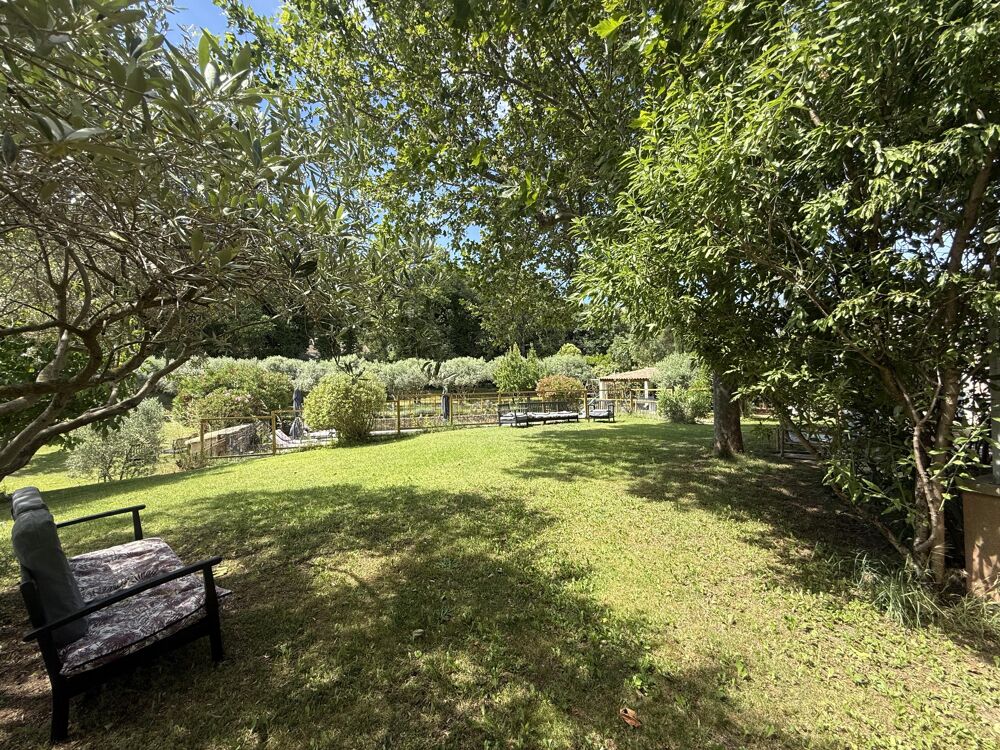à vendre  Maison Robion (84440)