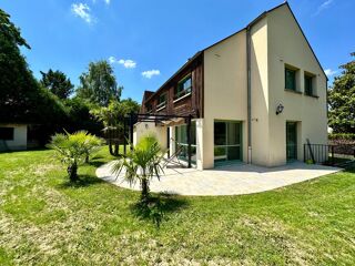  Maison  vendre 9 pices 229 m