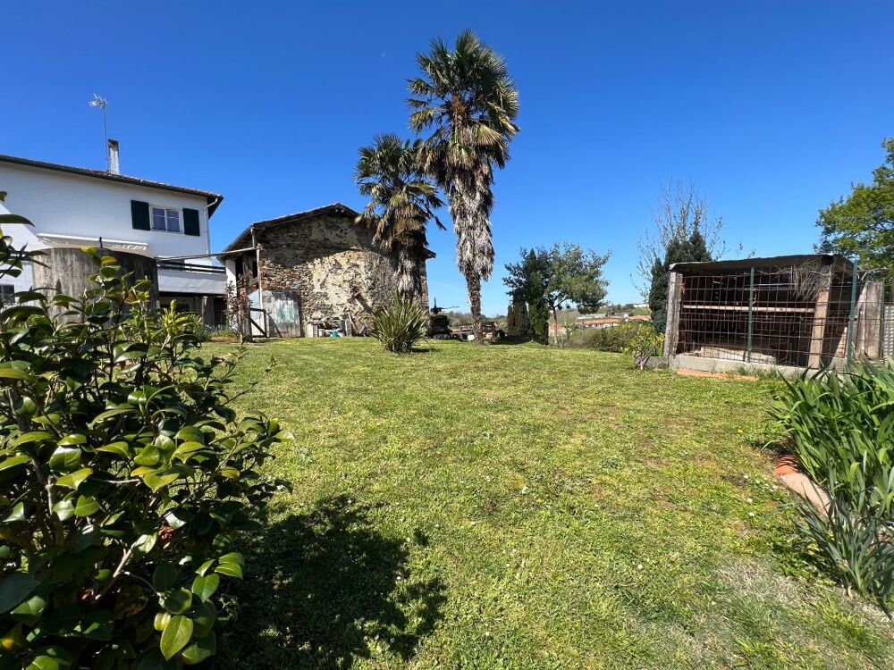 Maison 10 pièces 210 m² · à Orègue · 210 m² · 329 000 €