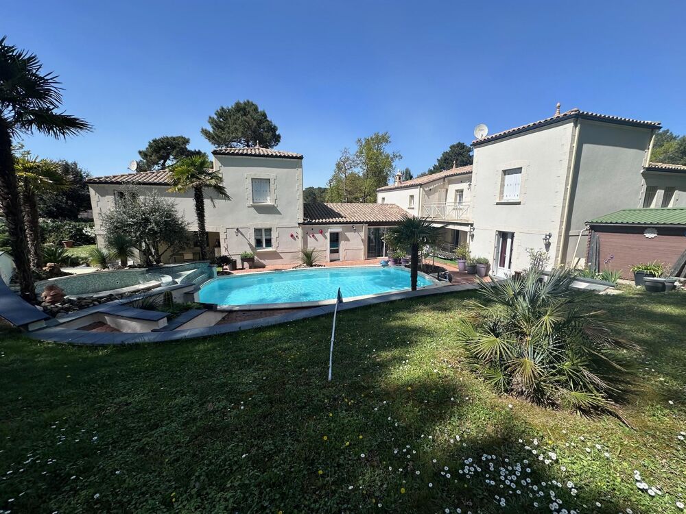 Vente Maison Villa 11 pièces Les mathes