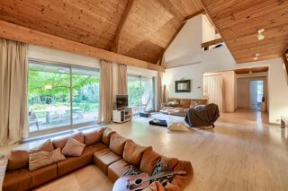  Maison à vendre 10 pièces 327 m²