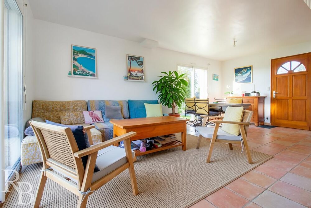 Maison 5 pièces 86 m² · à Theix-Noyalo · 86 m² · 325 000 €