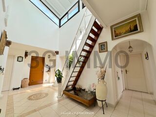  Maison  vendre 8 pices 215 m