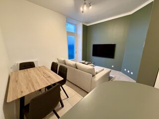  Appartement à louer 2 pièces 44 m²