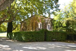  Propriété/château à vendre 15 + pièces 1200 m² Bollène