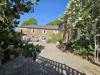  Propriété/château à vendre 15 + pièces 772 m²