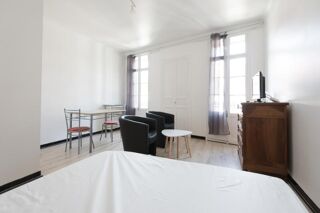  Immeuble  vendre 7 pices 110 m