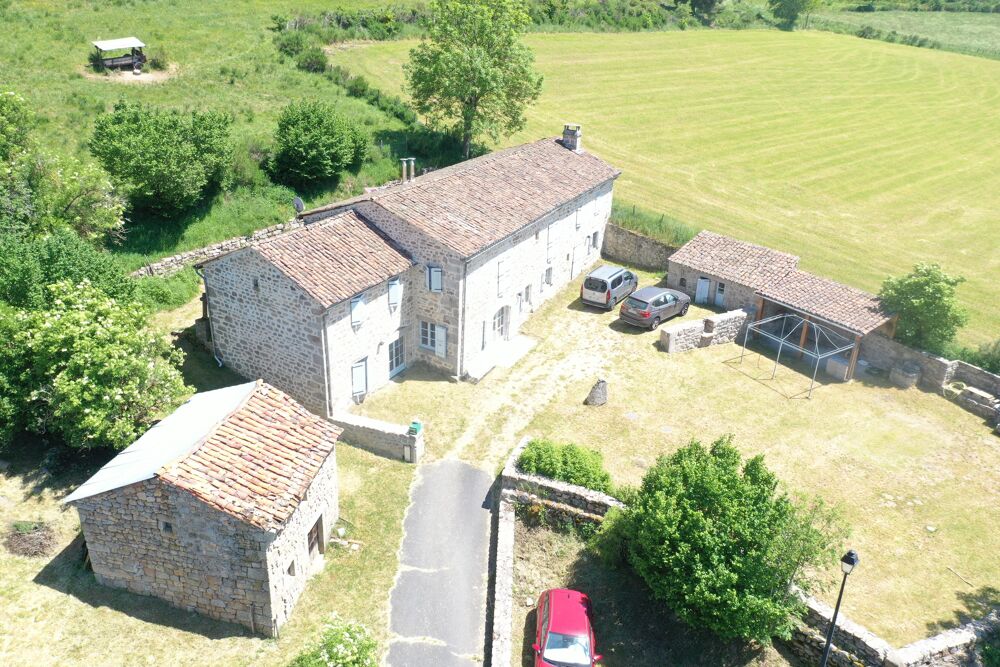 Maison 8 pièces 275 m² · à Saint-Privat-du-Fau · 275 m² · 370 000 €