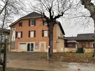  Immeuble  vendre 10 pices 580 m