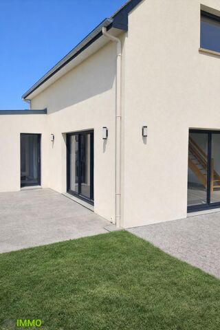 Maison 5 pièces 157 m² · à Tinténiac · 157 m² · 329 363 €