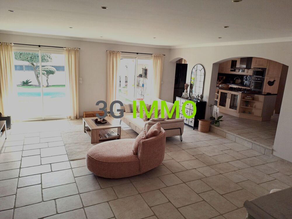 Vente Maison Maison traditionnelle 6 pi�ces Uz�s