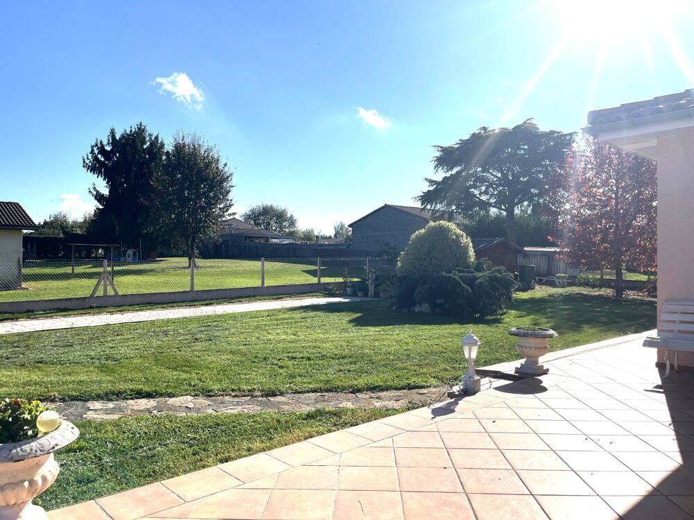 Vente Maison Maison 5 pièces Saux-et-pomarède