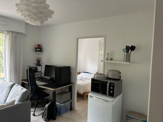  Appartement à louer 2 pièces 28 m²