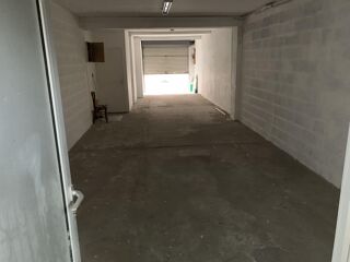  Immeuble � vendre 180 m�