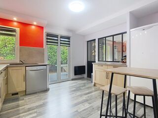  Maison � vendre 5 pi�ces 200 m�