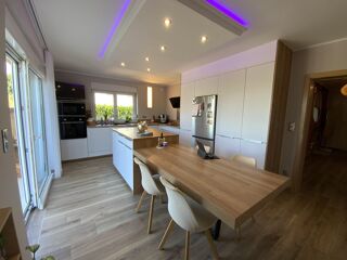  Maison  vendre 5 pices 156 m