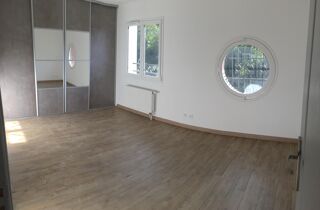  Appartement à louer 99 m²