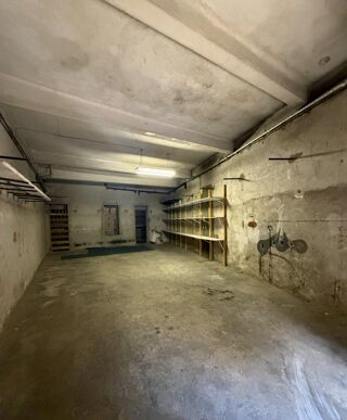  Parking / Garage à vendre 