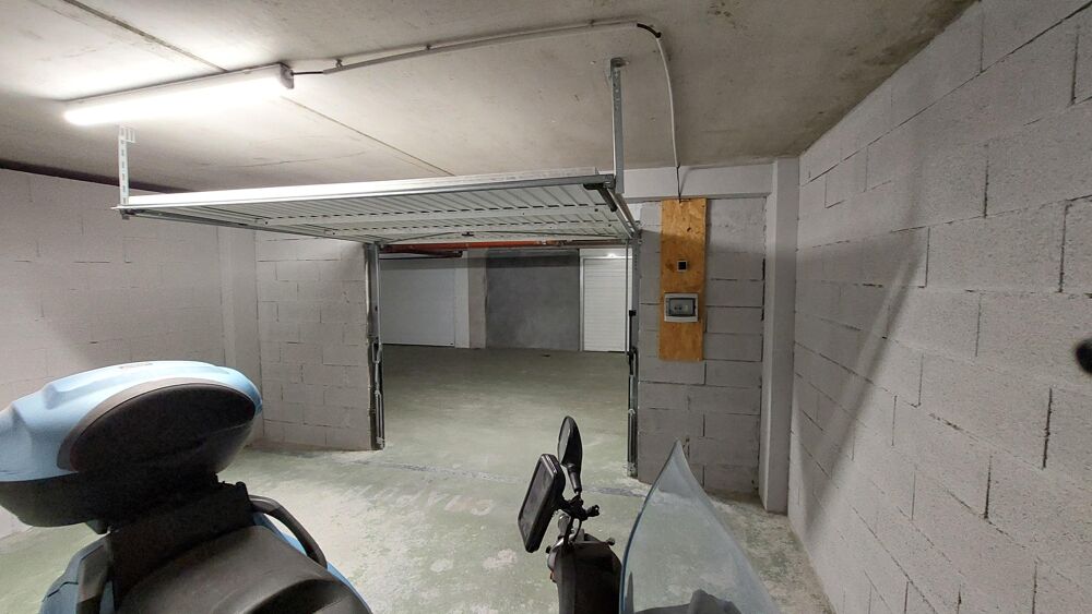 Location Parking/Garage Location pro Locations diverses à Le cannet Le cannet