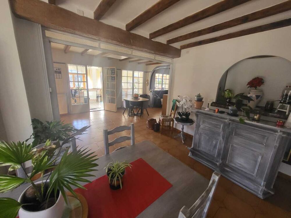 Maison 8 pièces 142 m² · à Cahors · 142 m² · 220 000 €