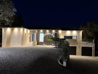  Maison 7 pièces 218 m² Roquebrune-sur-argens