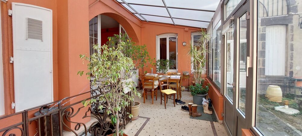 Vente Maison Maison 11 pièces Riom