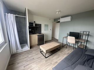  Immeuble � vendre 13 pi�ces 221 m�