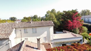  Immeuble à vendre 15 + pièces 339 m²