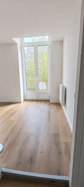  Appartement à louer 2 pièces 34 m²