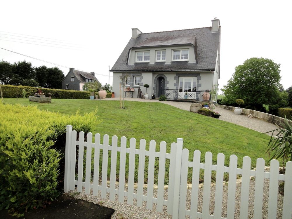 Maison 5 pièces 125 m² · à Maël-Carhaix · 125 m² · 199 500 €
