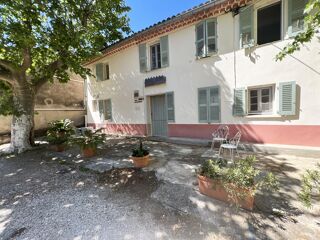 Maison 5 pièces 200 m² · à Pierrefeu-du-Var · 200 m² · 475 000 €