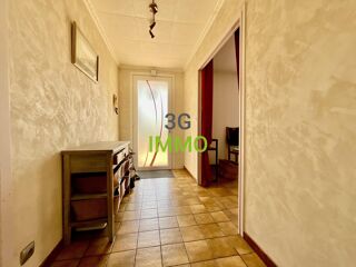  Maison � vendre 5 pi�ces  Cours-les-barres