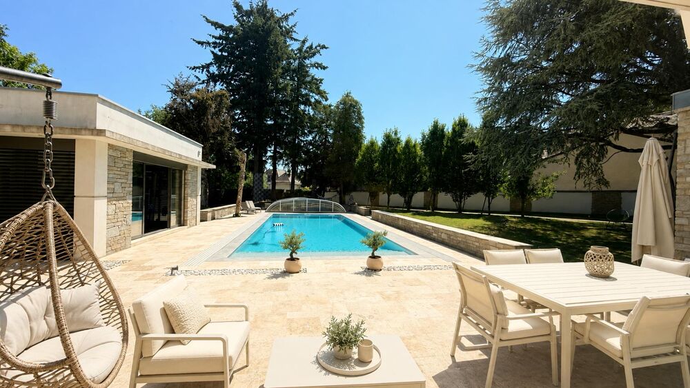 Vente Maison Maison 8 pièces Nivolas-vermelle