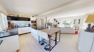 Maison  vendre 8 pices 